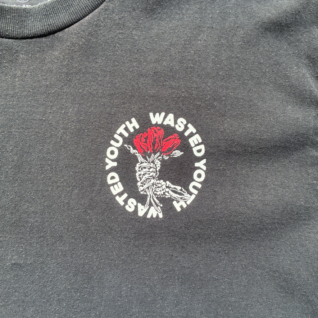 Wasted Youth / VERDY】バックプリント Flower & Skull Hand Tシャツ