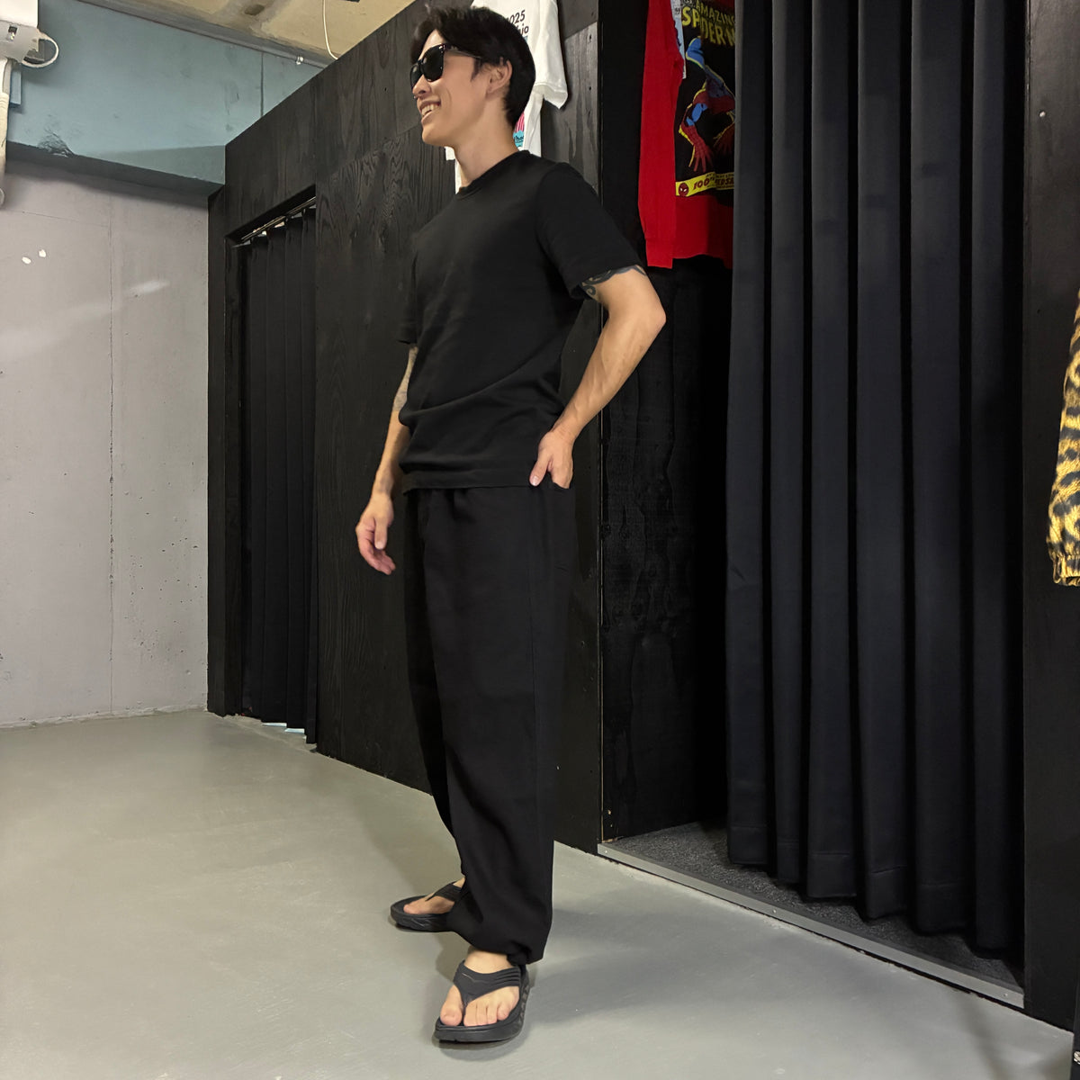 Drawcord Easy Wide Denimを
      身長160cm
      ・体重56kg
      ・Sサイズ
      ・BLACKカラー
      で着用した例